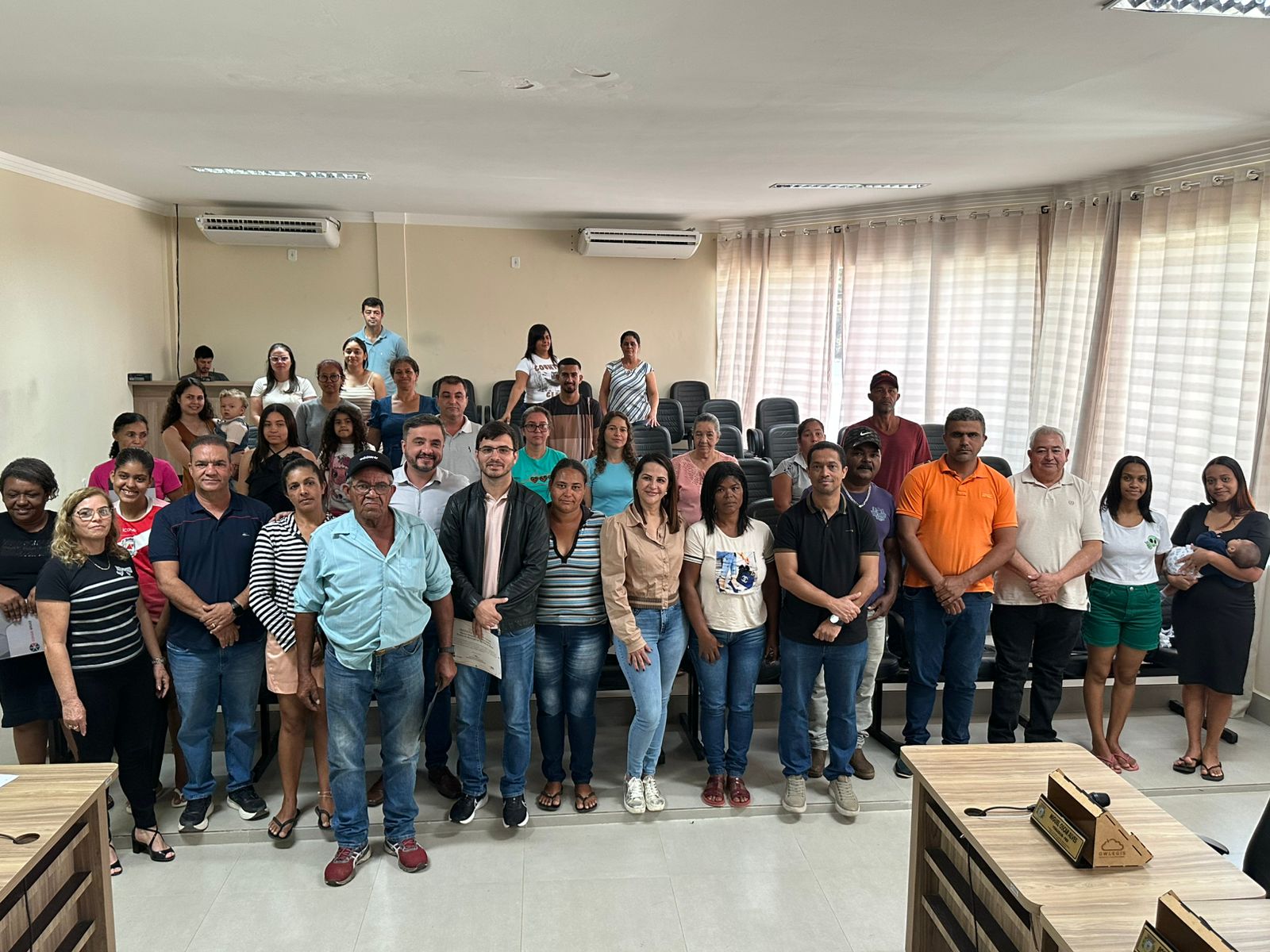 80 famílias do Vale do Rio Doce são beneficiadas com títulos de regularização de propriedade