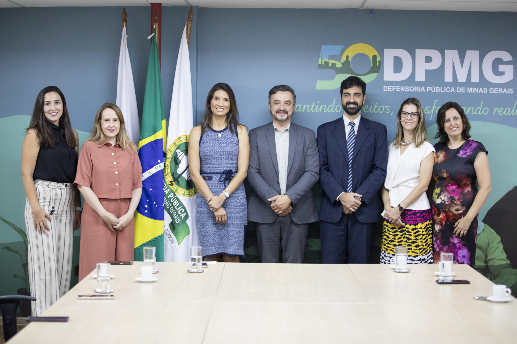 Cohab Minas e Defensoria Pública firmam acordo para acelerar solução de conflitos habitacionais