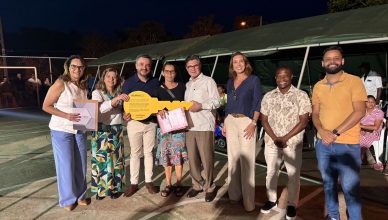 Cohab Minas realiza entrega de títulos de regularização fundiária em Três Corações