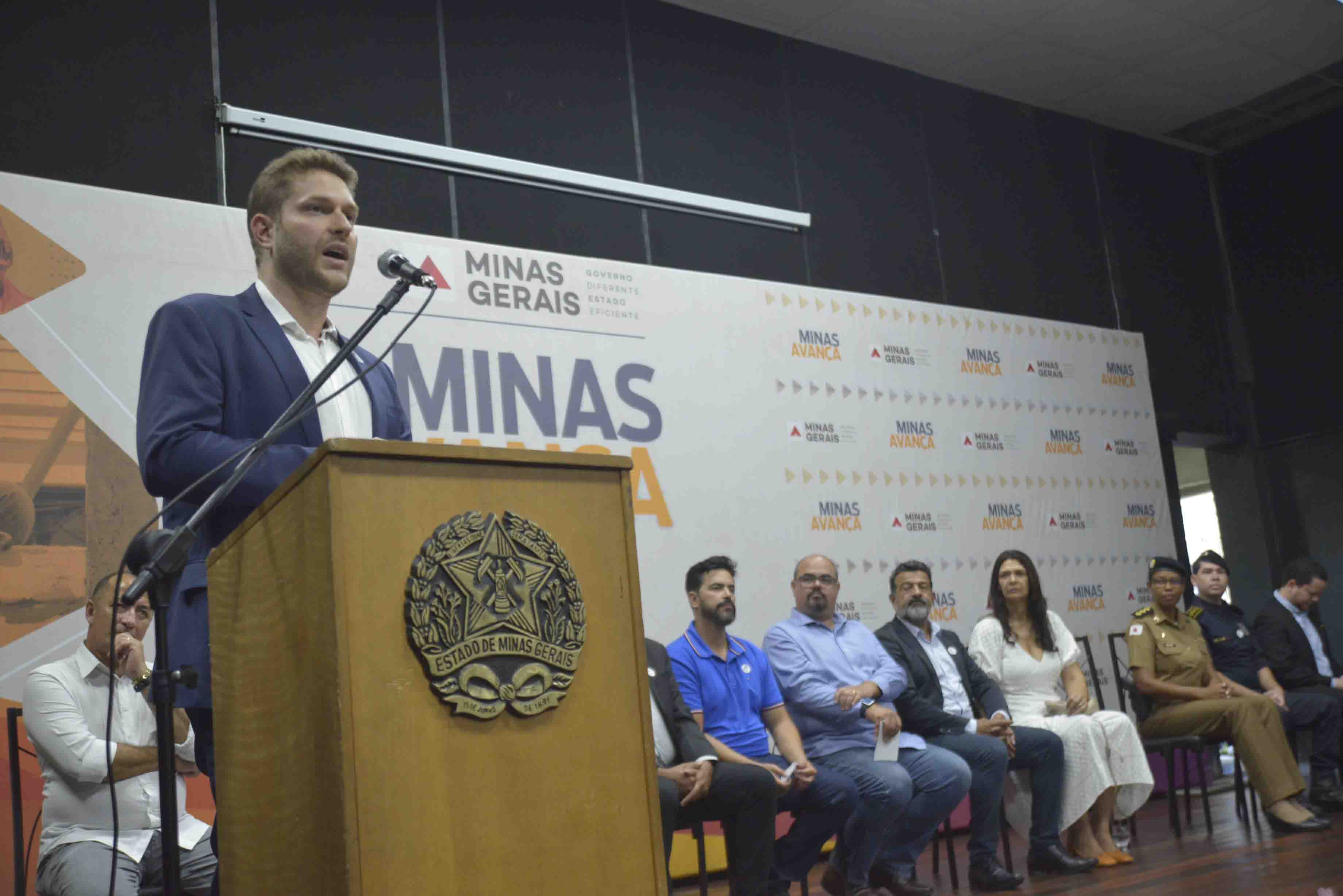Estado beneficia milhares de moradores dos CH´s Palmital e Cristina com cessão de imóvel da Cohab Minas à Prefeitura de Santa Luzia